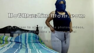 Chubby Muslim Arab Egypt Muslim Mom In Hijab Masturbates Juicy Squirting Pussy And Squirts Everywhere On Webcam PORN HIJAB